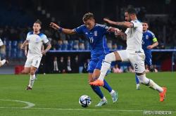 雷速体育官方-包含全球豪强大战：国际足球赛事精彩连连的词条