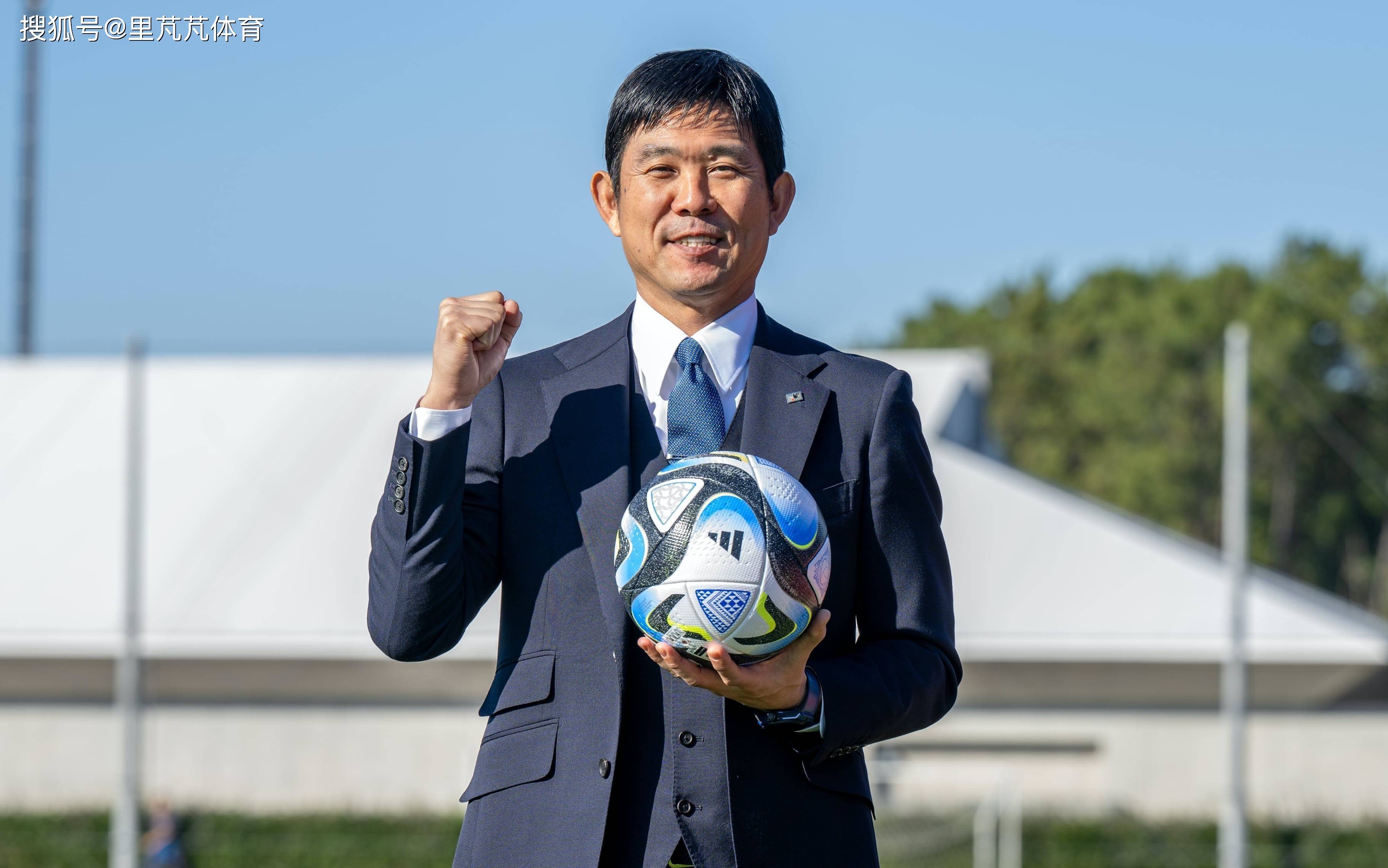 包含日本足球联赛的新晋球星崭露头角的词条