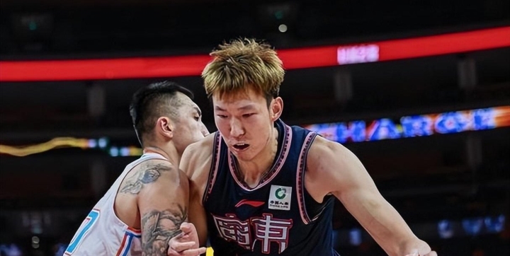 关于湖南男篮精湛战术，逆转胜利引人注目的信息