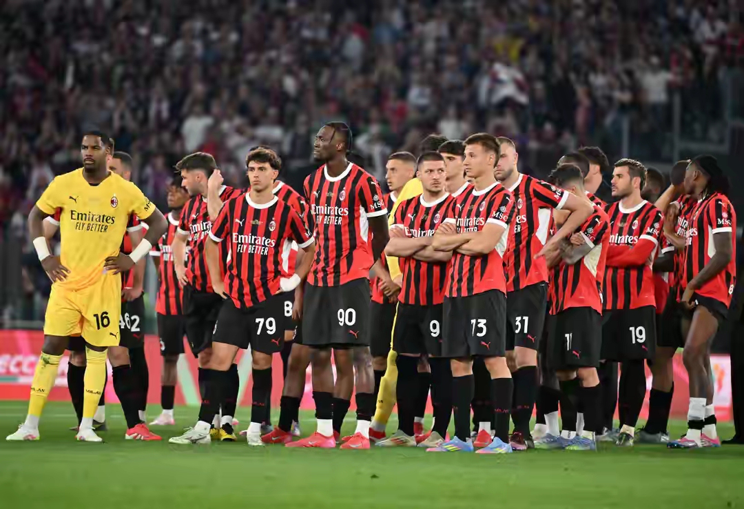 关于意大利足球盛事争夺激烈,球队实力对比的信息 关于意大利足球盛事争夺激烈,球队实力对比的信息