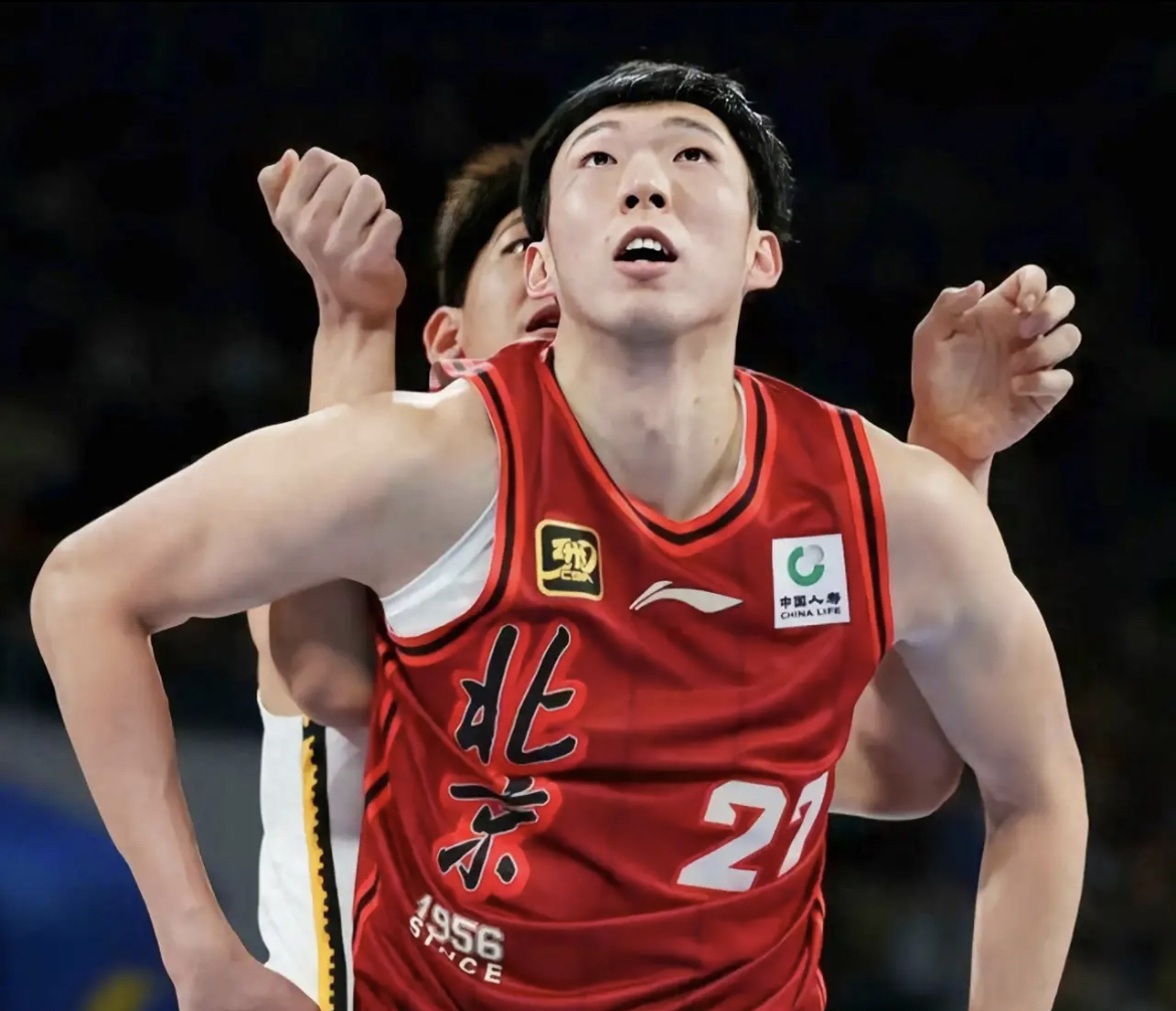 包含天津队碾压雄鹿,周琦统治全场的词条 包含天津队碾压雄鹿,周琦统治全场的词条